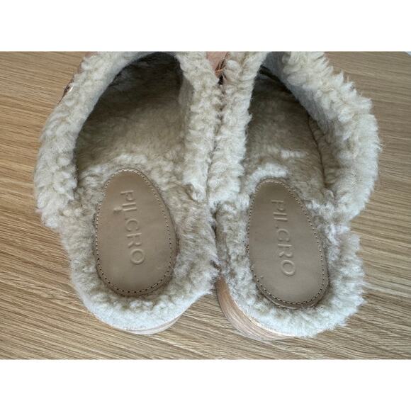 Anthropologie Pilcro Bronze Gold Sherpa Fur Lined Clogs Size 10 Leather Mule - Picture 4 of 7